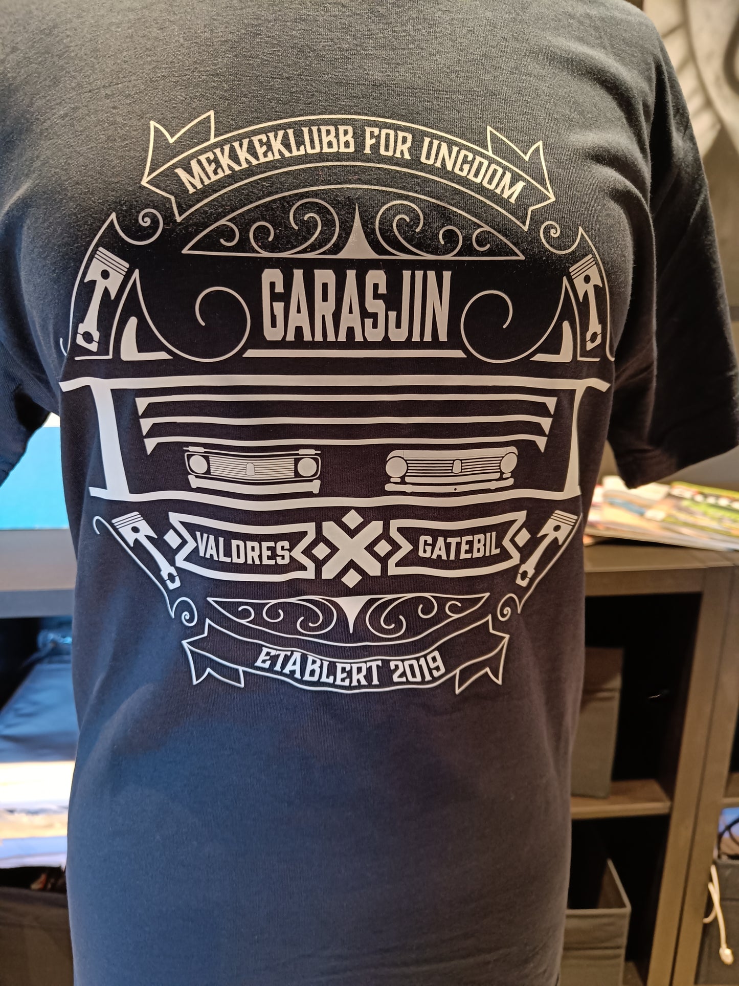 Garasjin t-skjorte