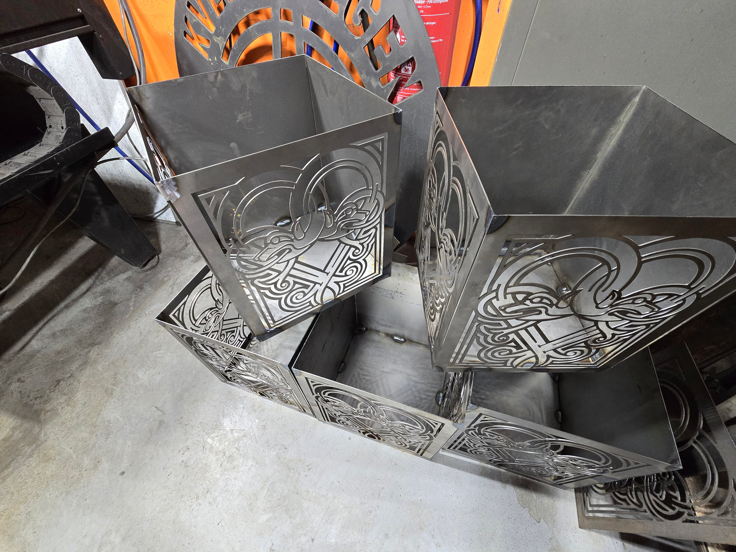 Valdres lykt i metall